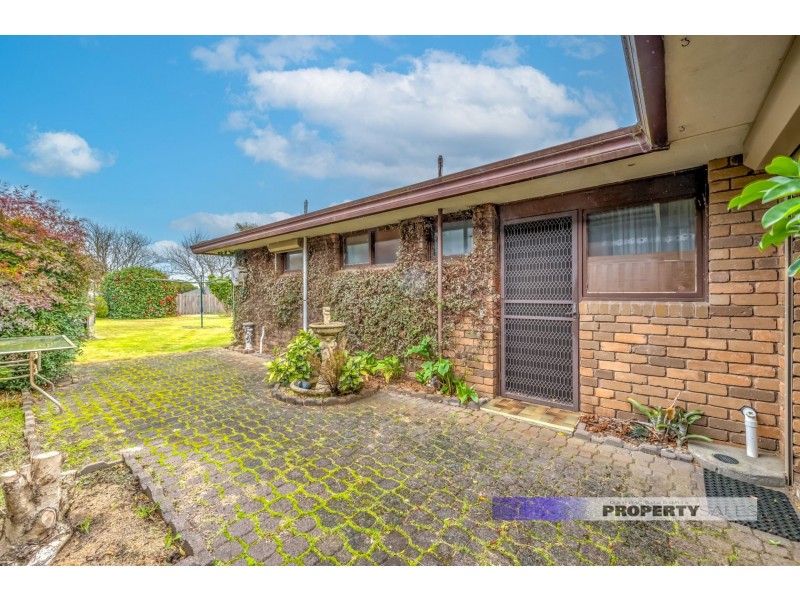 19 Cross Street, Newborough VIC 3825