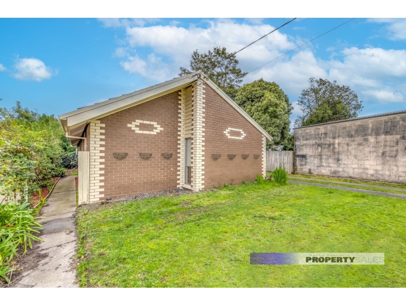 7 Boon Court, Moe VIC 3825