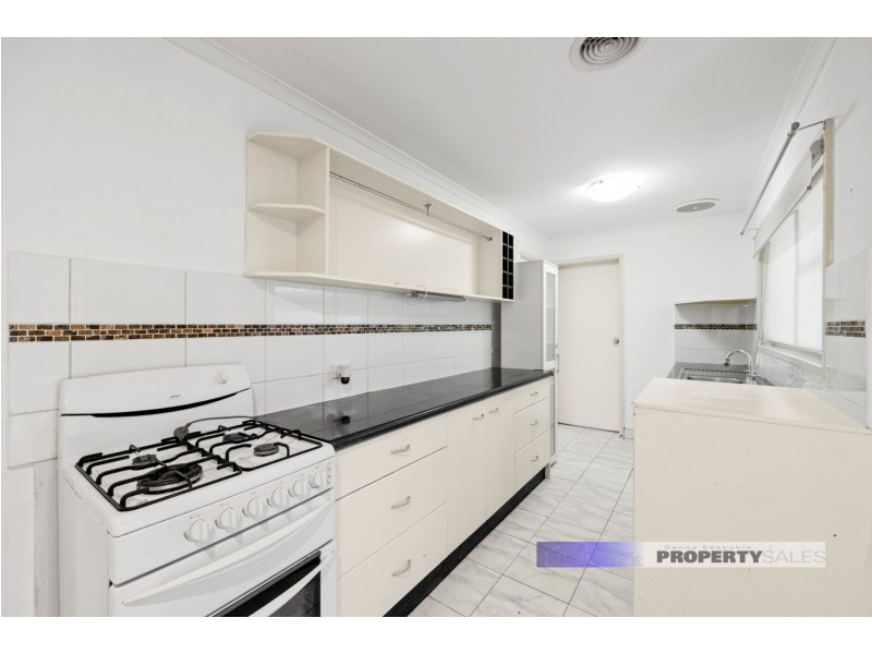 7 Boon Court, Moe VIC 3825