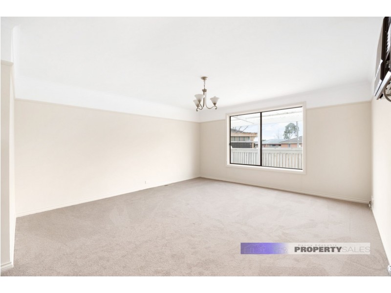 6 Hyland Street, Moe VIC 3825