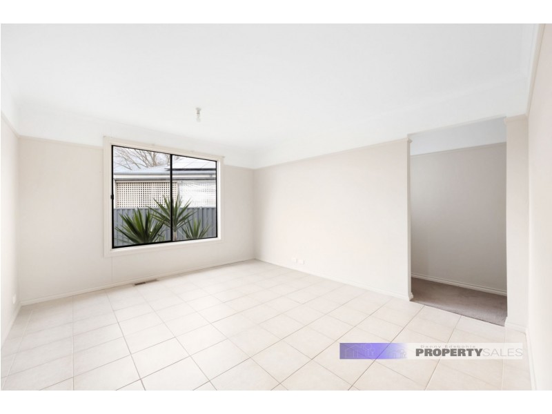 6 Hyland Street, Moe VIC 3825