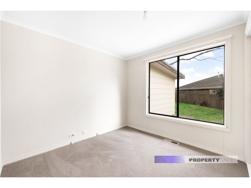 6 Hyland Street, Moe VIC 3825