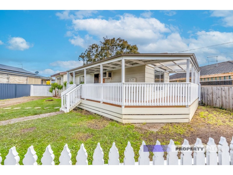 6 Hyland Street, Moe VIC 3825