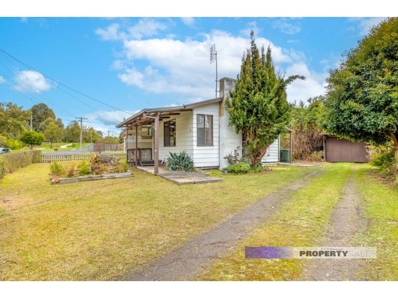 28 Eastern Avenue, Newborough VIC 3825