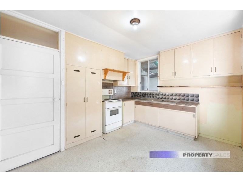 28 Eastern Avenue, Newborough VIC 3825