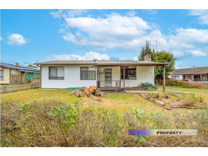 28 Eastern Avenue, Newborough VIC 3825