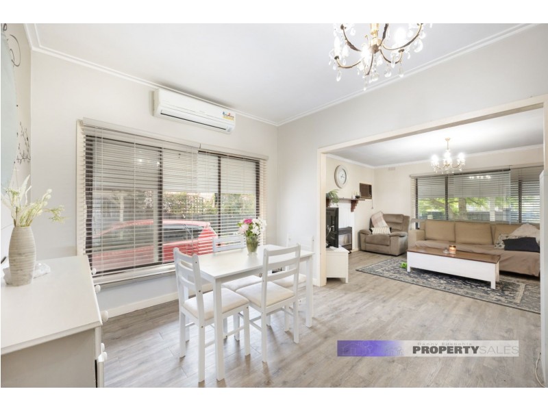 4 Keith Avenue, Moe VIC 3825