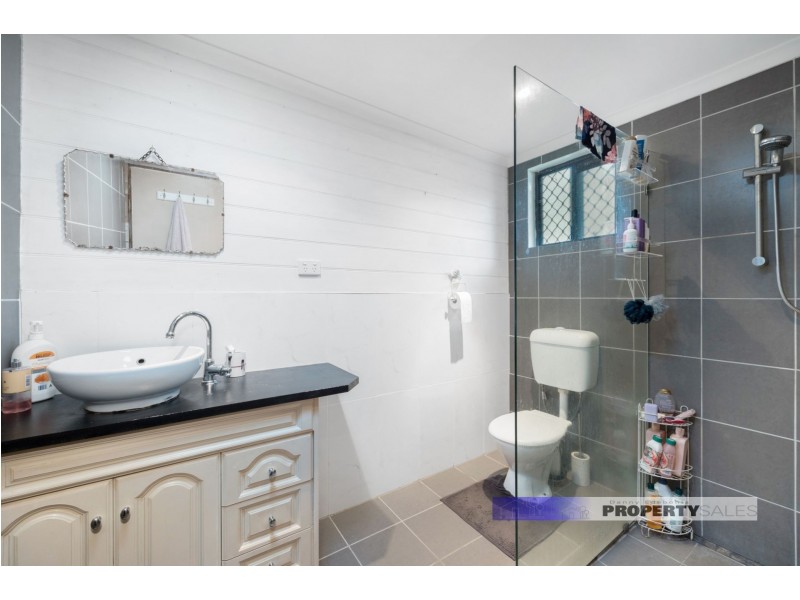 4 Keith Avenue, Moe VIC 3825