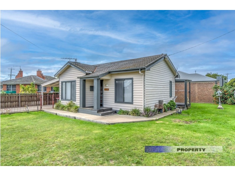 01 Roberts Street, Moe VIC 3825