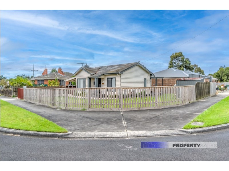 01 Roberts Street, Moe VIC 3825