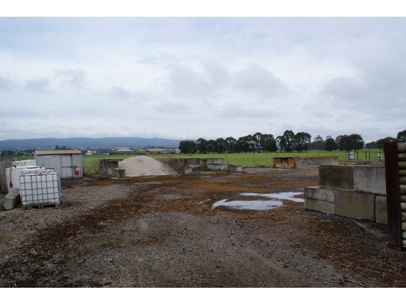 27 Moe-Walhalla Road, Moe VIC 3825