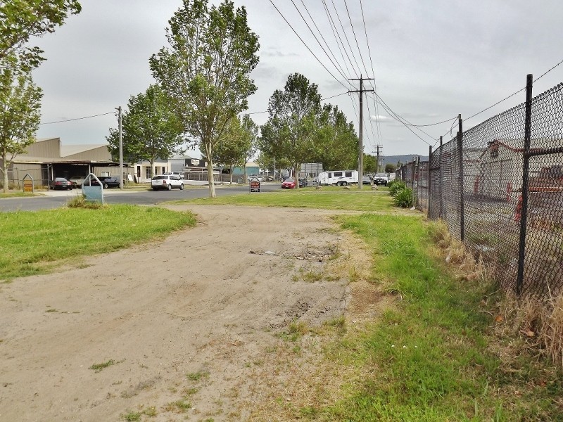 144 Moore Street, Moe VIC 3825
