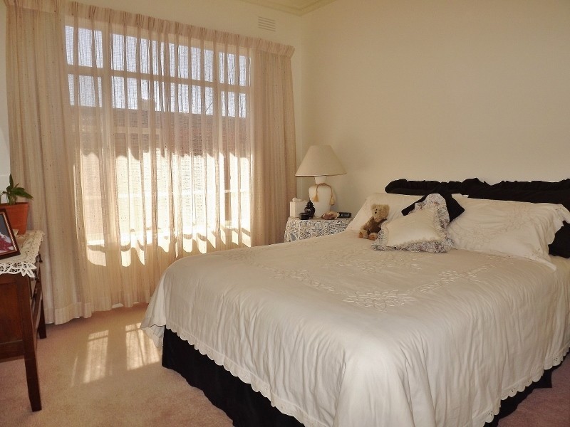 26 Bayley Street, Moe VIC 3825