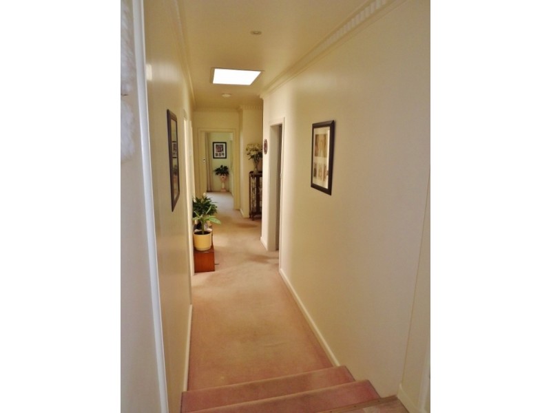 26 Bayley Street, Moe VIC 3825