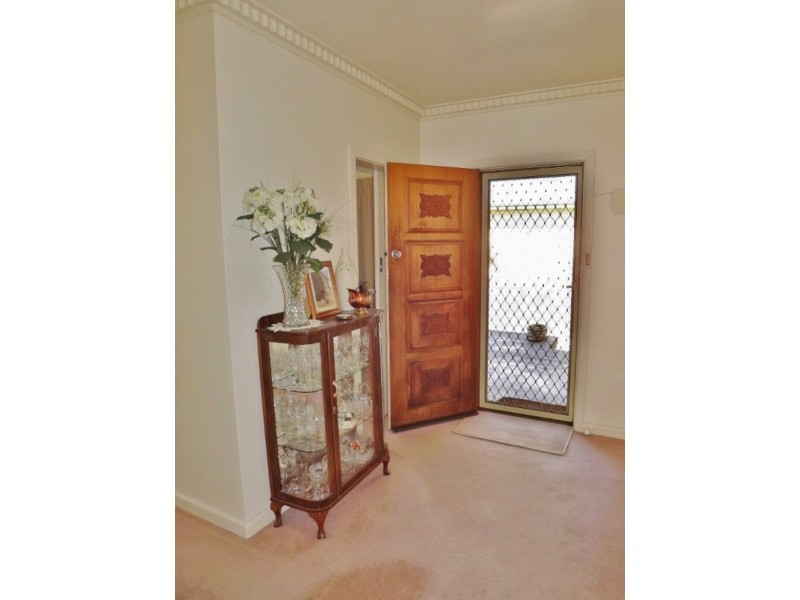 26 Bayley Street, Moe VIC 3825