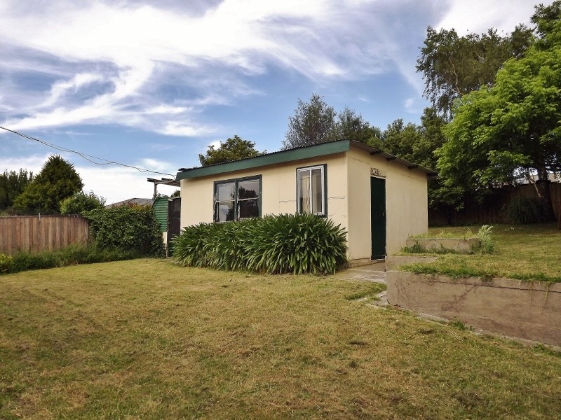 46 Cross Street, Newborough VIC 3825