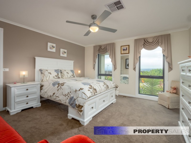 24 Comans Way, Moe VIC 3825