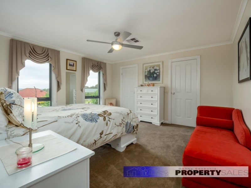 24 Comans Way, Moe VIC 3825