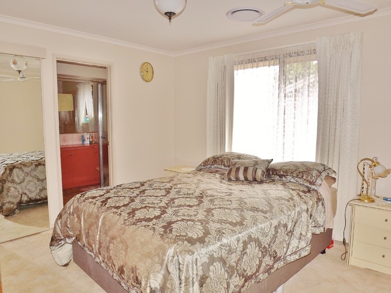 2B Haigh Street, Moe VIC 3825