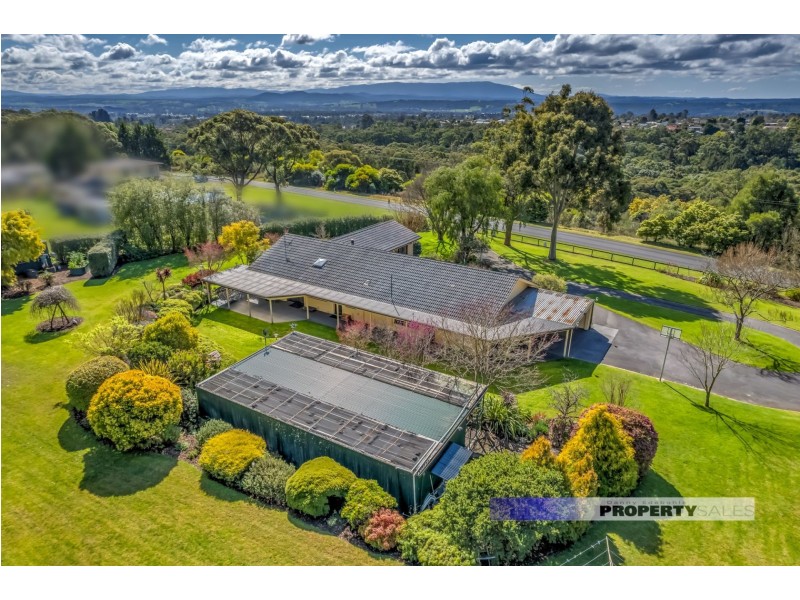 14 Frys Track, Newborough VIC 3825