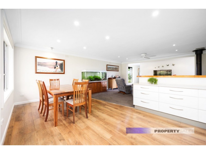 14 Frys Track, Newborough VIC 3825