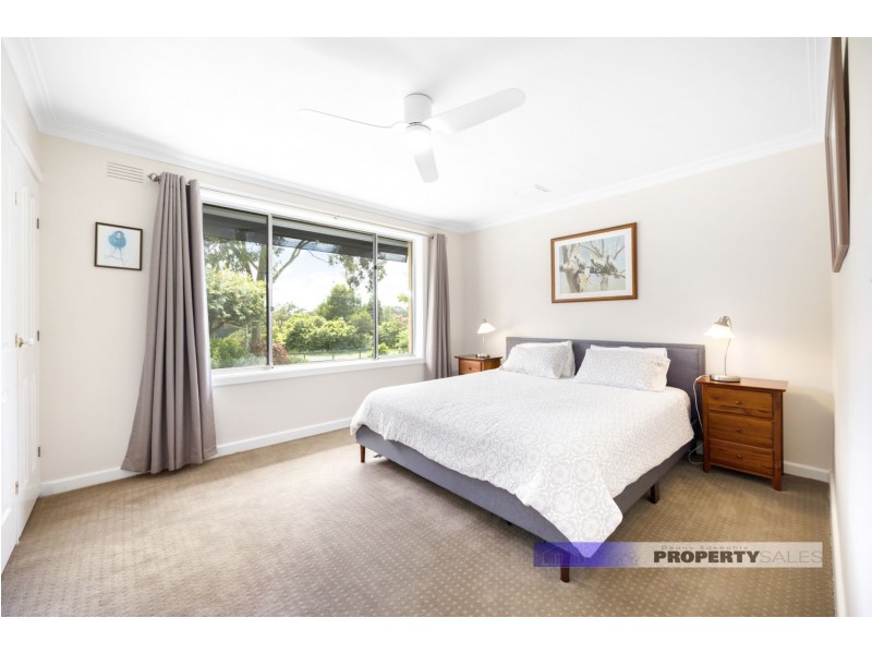 14 Frys Track, Newborough VIC 3825