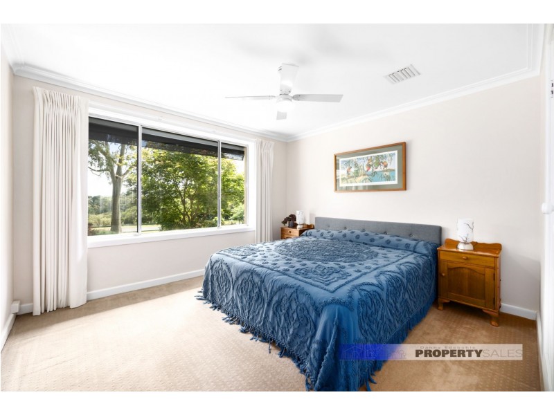 14 Frys Track, Newborough VIC 3825