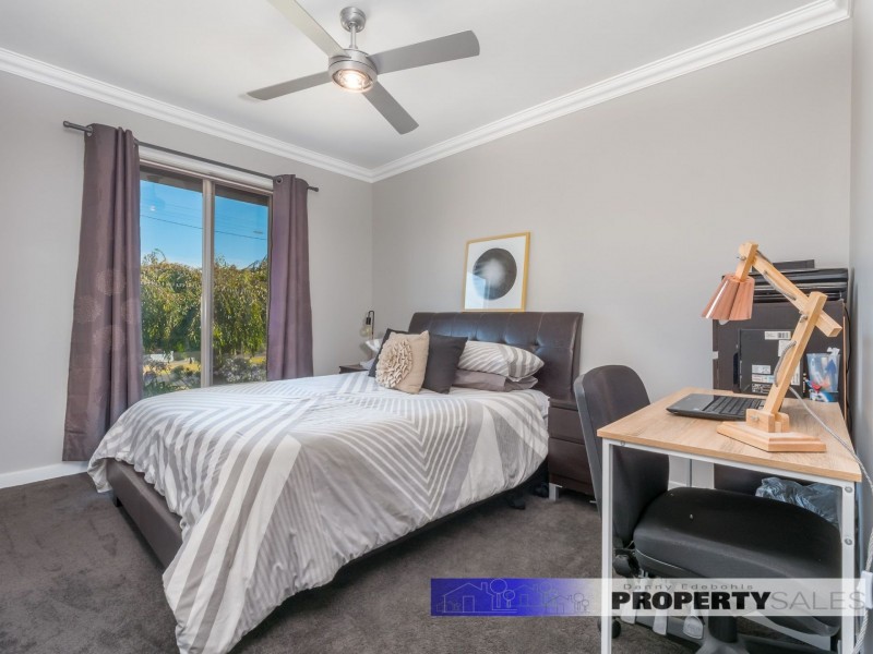 70 Chamberlain Road, Newborough VIC 3825