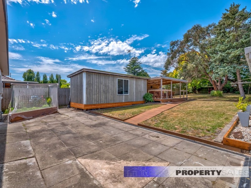 70 Chamberlain Road, Newborough VIC 3825