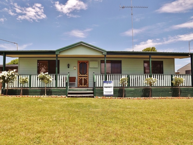 15  Ellinbank Street, Newborough VIC 3825