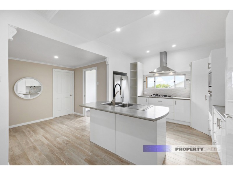 16 Baw Baw Street, Moe VIC 3825