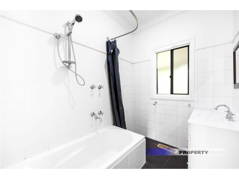 15 William Street, Newborough VIC 3825