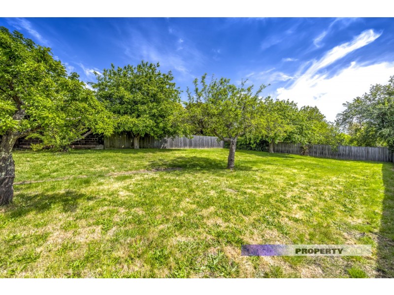 15 William Street, Newborough VIC 3825