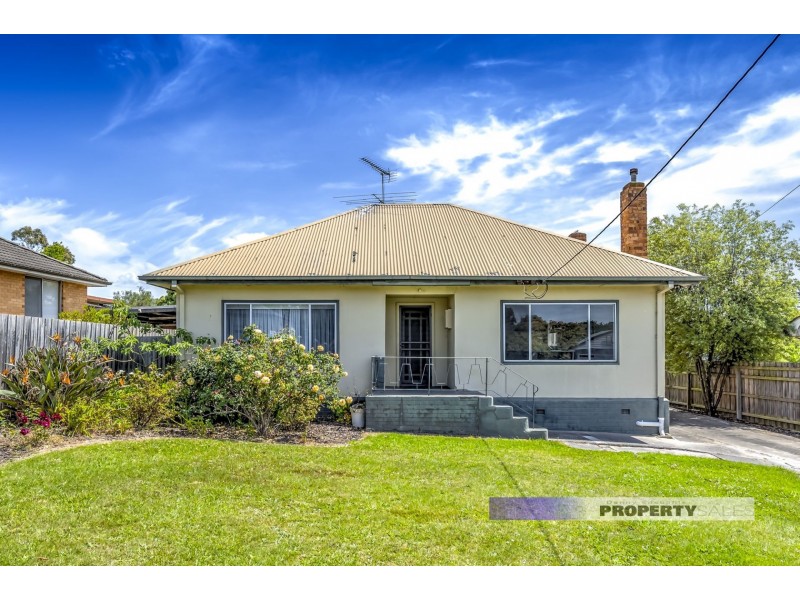 15 William Street, Newborough VIC 3825