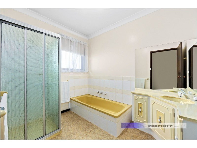 8 Paisley Street, Newborough VIC 3825