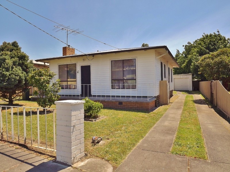 12 Henry Street, Moe VIC 3825