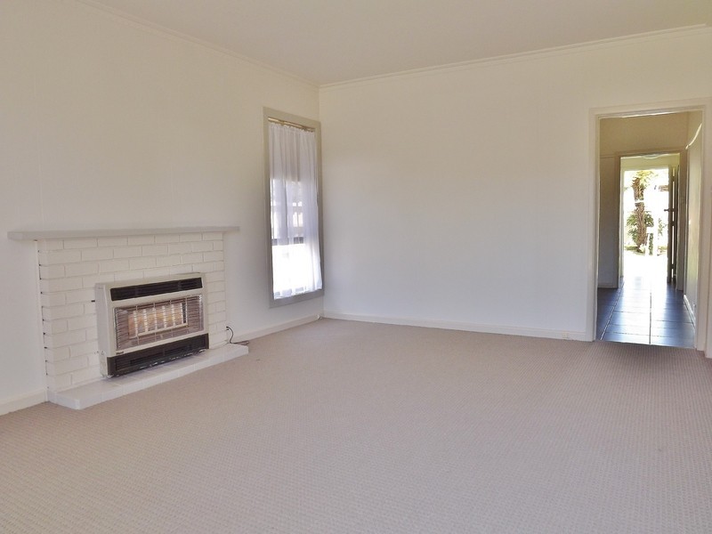 12 Henry Street, Moe VIC 3825