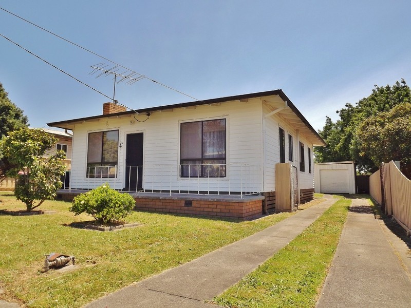 12 Henry Street, Moe VIC 3825