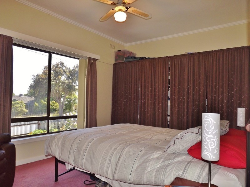 45 Hampton Street, Moe VIC 3825