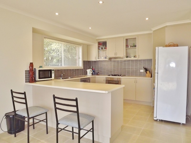 2/19 Colli Drive, Newborough VIC 3825