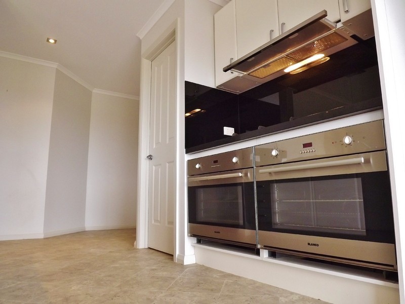 1 Ashlyn Parade, Moe VIC 3825