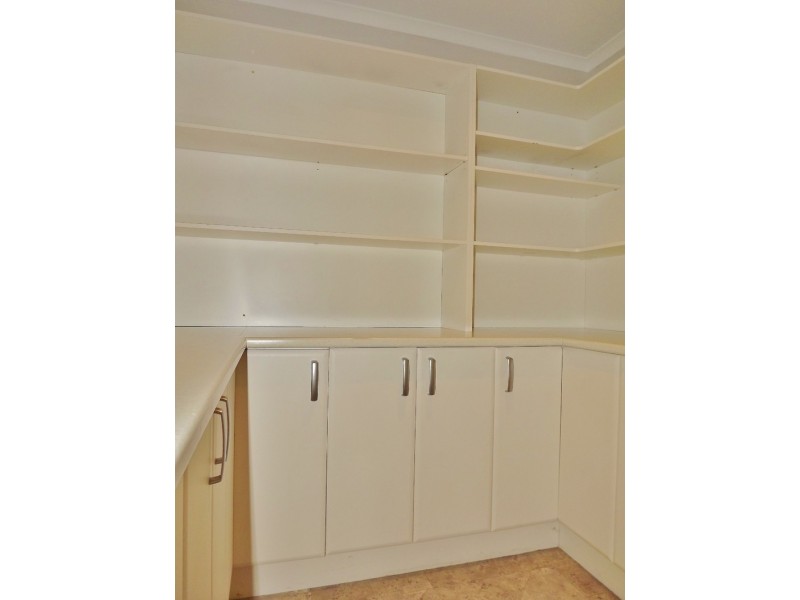 1 Ashlyn Parade, Moe VIC 3825