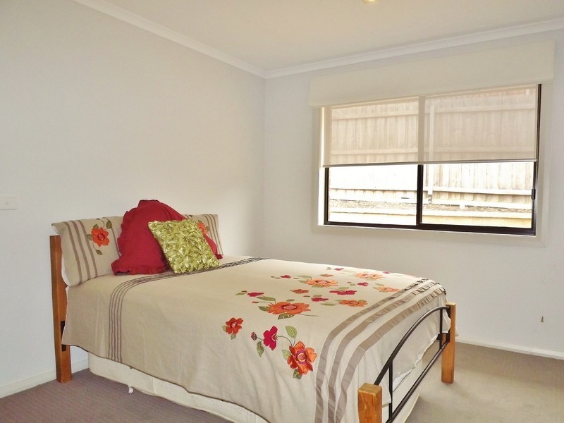 1 Ashlyn Parade, Moe VIC 3825