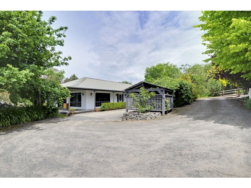 10 Kenall Drive, Moe VIC 3825