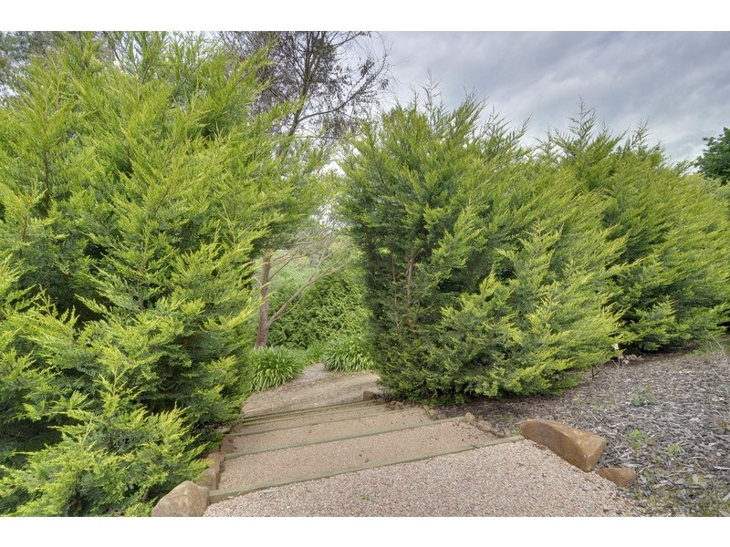 10 Kenall Drive, Moe VIC 3825