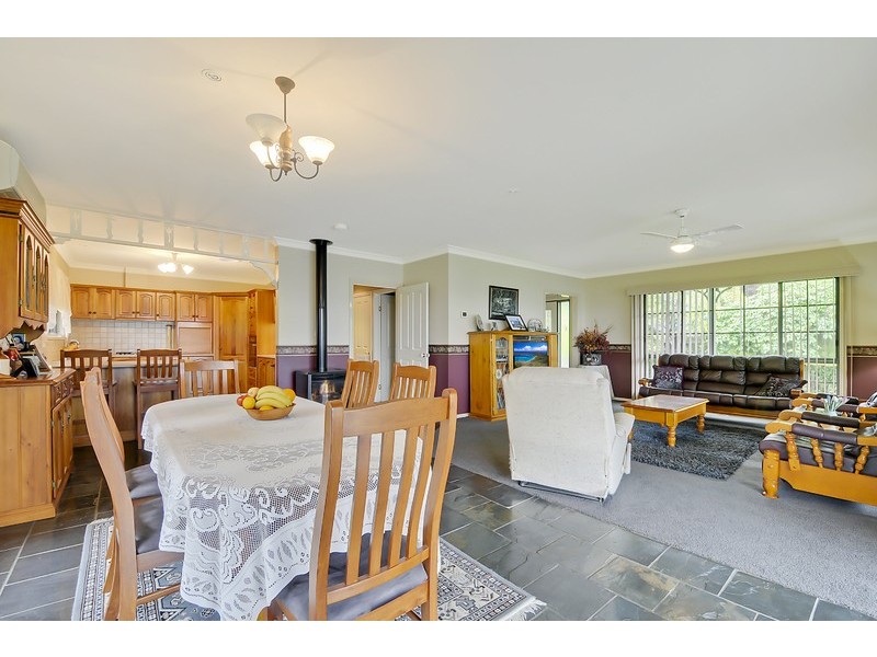 10 Kenall Drive, Moe VIC 3825