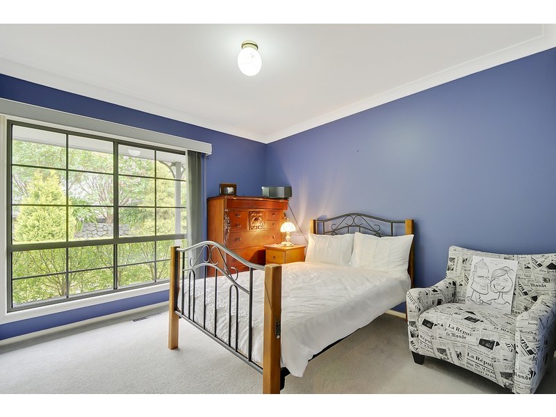 10 Kenall Drive, Moe VIC 3825