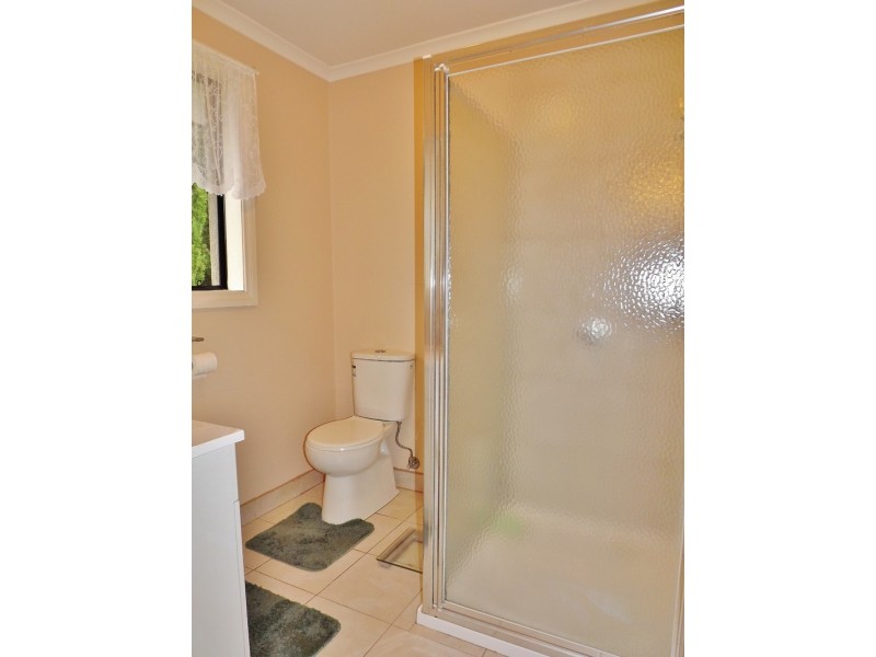 2 Orion Court, Moe VIC 3825