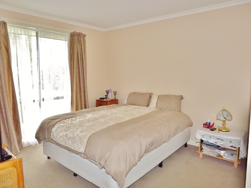 2 Orion Court, Moe VIC 3825