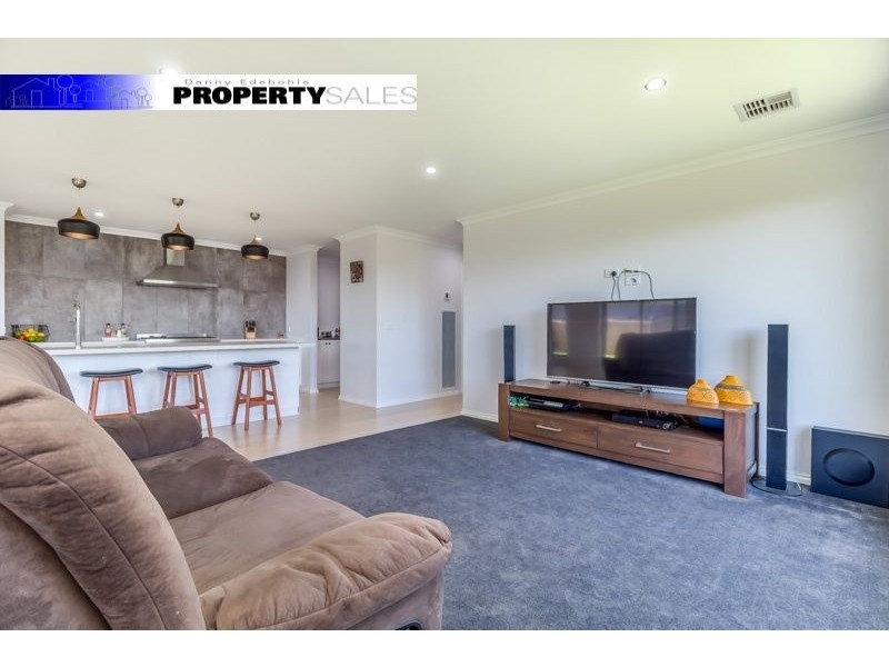 1 Flores Street, Trafalgar VIC 3824